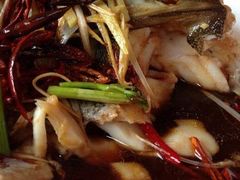 香辣鲈鱼-渡海小渔村.老辈日照菜