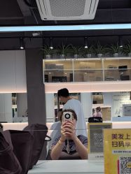 -艾米莉 烫染沙龙