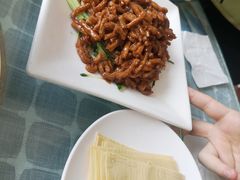 -天天向上素食餐厅(五台山店)