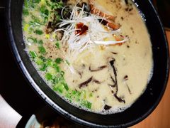松山拉面-Lia Cafe Bar Restaurant松山咖啡屋