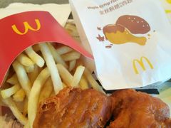 -麦当劳(展览路店)