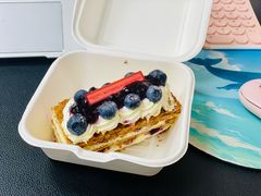 法式蓝莓芝士拿破仑-BUTTERFUL&CREAMOROUS 黄油与面包(万象城店)