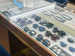 -LensCrafters亮视点(港汇恒隆广场店)