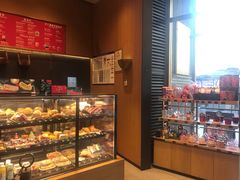 面包甜点陈列柜-星巴克臻选(北京世贸天阶店)