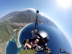 -费特希耶滑翔伞