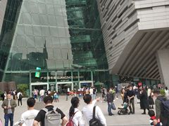 正门-广州图书馆