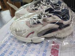 -翰皇直营洗衣洗鞋(望京鹿港店)