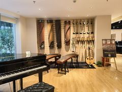 -柏斯音乐艺术中心·钢琴·吉他(上音店)