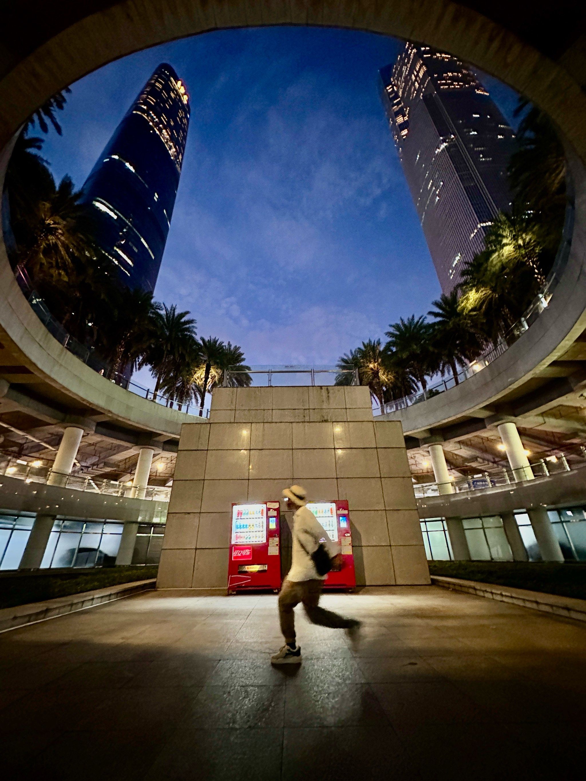 花城大道打卡点[微笑]