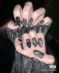 -Pink You美甲洗眉纹绣定制中心