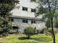 -四川汶川特大地震漩口中学遗址