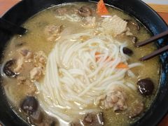 -老妈米线(港龙店)