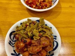 -霸蛮湖南菜·牛肉粉(荣京西街店)