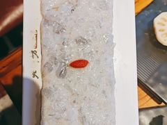 -老牌坊云南鱼豆花火锅(哈西万达店)