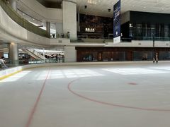 -冰纷万象滑冰场(深圳万象城店)