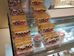 -花花卷卷·鲜食蛋糕(静安久光百货店)