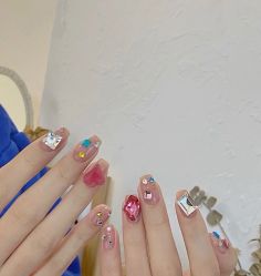 -悦指间美甲美睫
