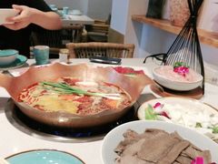 -墨居上隐·院子里火锅(峨眉店)