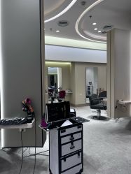 -Mentor Hair Salon