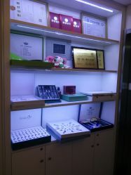 -成都苗方清颜专业祛痘