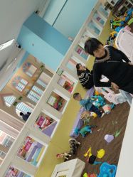 -孩子王(昆山招商花园城店)