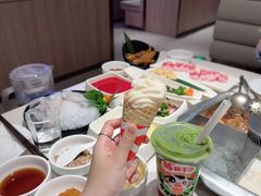 -海底捞火锅(杭州庆春路夜宵主题店)