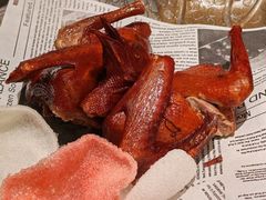 30年秘制老卤乳鸽-蝴蝶里·粤菜·点心(滨江龙湖店)
