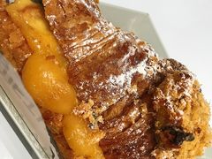咸蛋黄牛角包-Something For(中洲湾店)