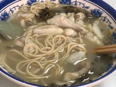 -明呈黄鱼面馆(斜土路店)