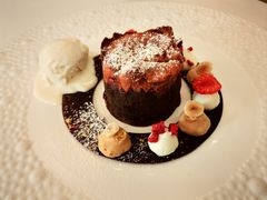 熔浆巧克力蛋糕-福楼法餐厅FLO