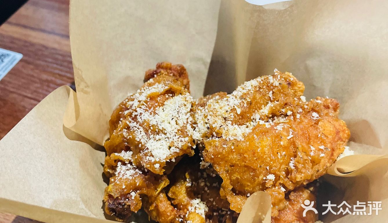 都给我去吃！我已经连续两天都来吃这家意粉