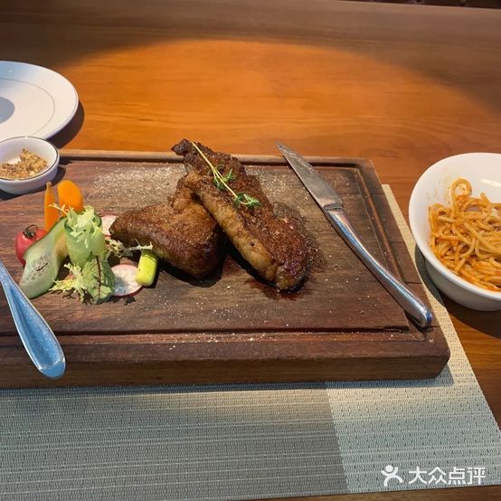 MD名岛牛扒体验馆·红酒·和牛·鲍参翅专卖店(聚富楼店)
