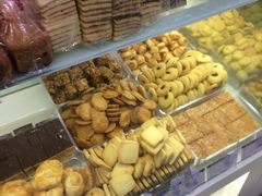 -红房子西点(汇联商厦天钥桥路店)