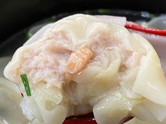 三鲜大馄饨-万寿斋(山阴路店)