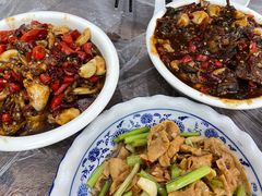 -铁头烧菜馆(立新路店)