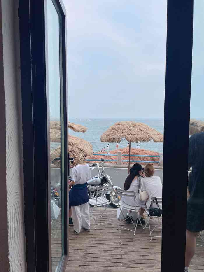 风陵渡口咖啡酒馆 (琴屿路店)-"坐标青岛| 离海最近的咖啡厅7515