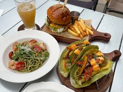 -三勾JJJ Burger&Coffee(梅溪湖店)