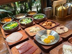 -银米·云南传统过桥米线(双廊黑金冠店)