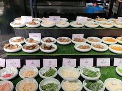-雍容荟帝王蟹活龙虾展台自助(IFS黑金店)