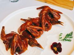 润烧脆皮乳鸽-粤界(望京金辉店)