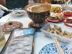 -阿郎龙虾烧烤海鲜馆(苏河融景店)