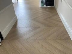 -百安居装修建材卖场(泰然店)