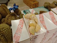 -曼格蒸汽活海鲜·榴莲自助(皇庭广场店)