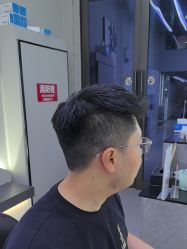 -尤司男士国潮理发馆