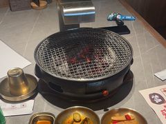 -草家酱蟹炭火烤肉店(珲春南路一店)