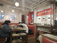 -鸡遇虾煲干锅火锅(小寨金莎店)