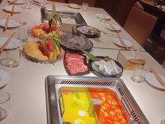 -海底捞火锅鲜切牛肉主题店(长寿路店)