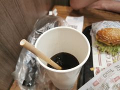 -The Habit Burger Grill 哈比特汉堡(世博店)