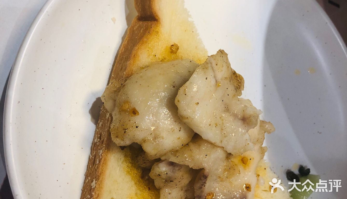 水煮鱼的辣椒是可以带回家的重新二次利用,味道挺好