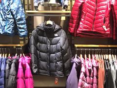 -东荟城名店仓
